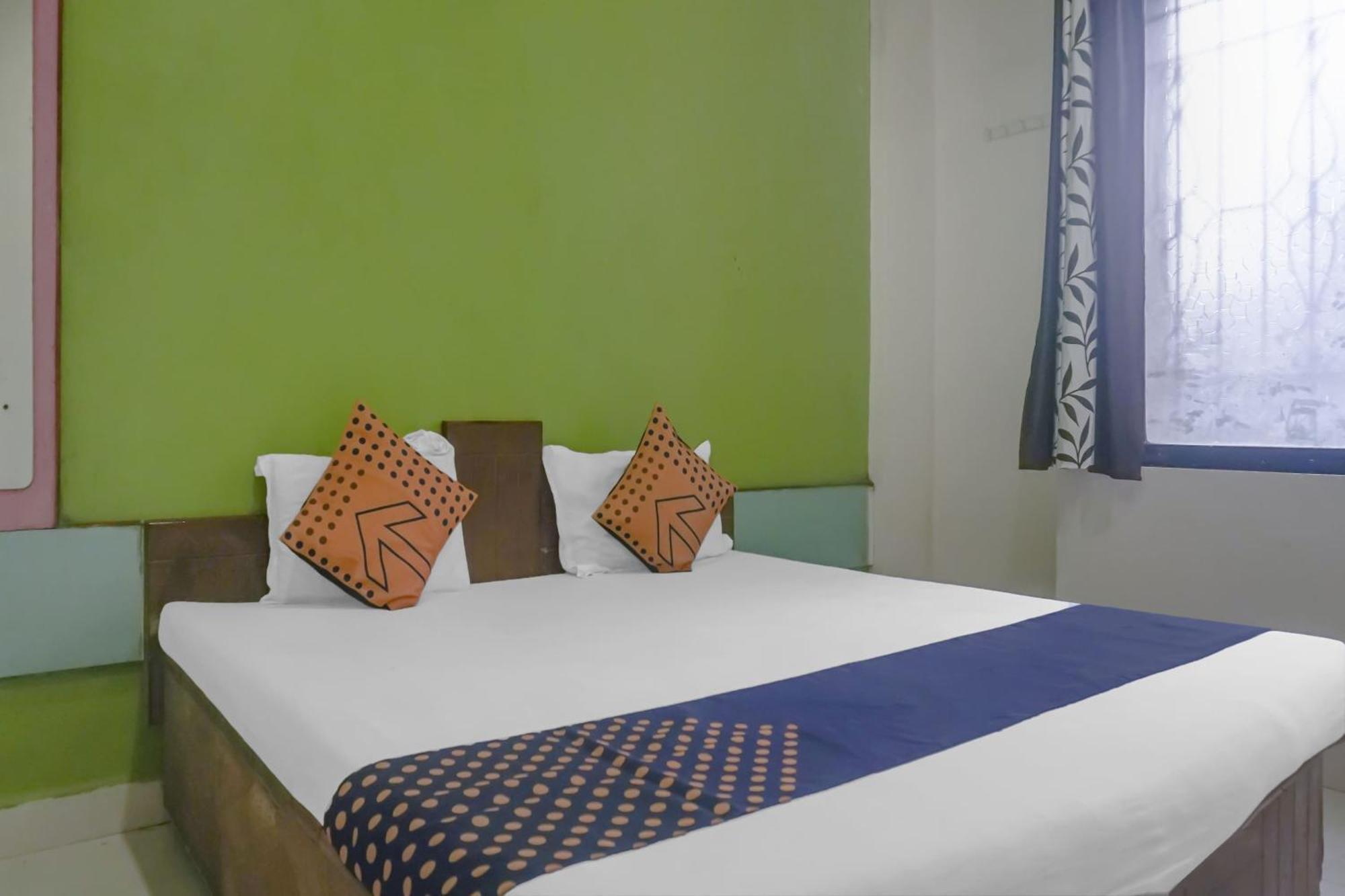 Spot On Hotel Peacock Lodging Pune Bagian luar foto